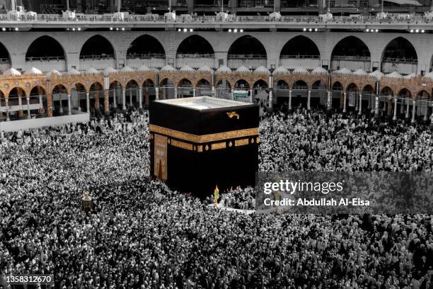 holy mosque of makkah - al haram mosque stockfoto's en -beelden