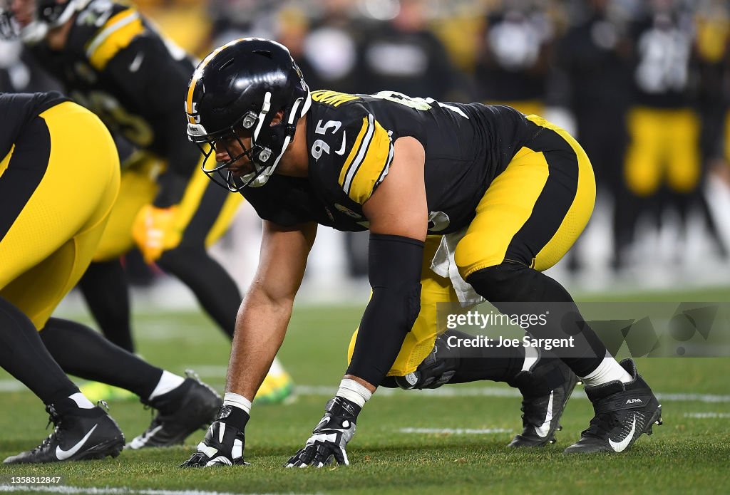 Baltimore Ravens v Pittsburgh Steelers