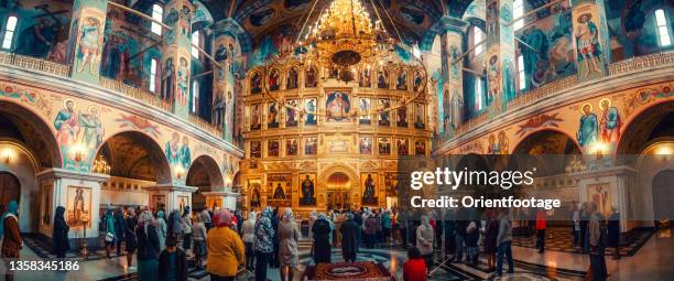 rthodox church of the holy trinity,kamchatka,russia. - oosters orthodoxe kerk stockfoto's en -beelden