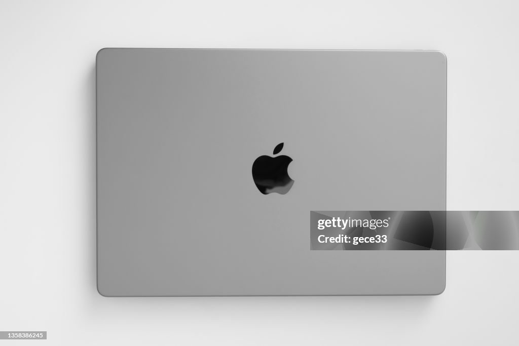 アップルマックブックプロ