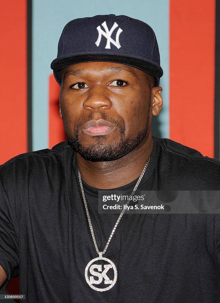 50 Cent promotes the new STREET by 50 & SYNC by 50 headphones at J&R ...