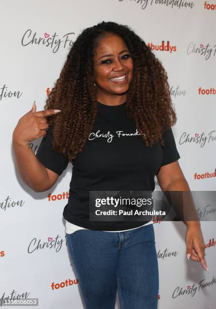 Singer Shanice attends the Christy's Foundation Christmas Giveaway on December 11, 2021 in Canoga Park, California.