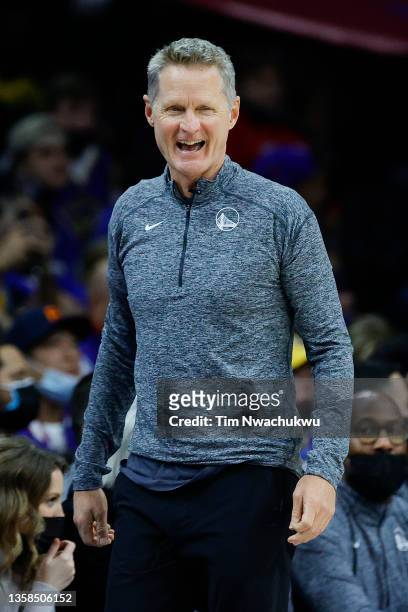 Head coach Steve Kerr of the Golden State Warriors looks on during the first quarter against the Philadelphia 76ers at Wells Fargo Center on December...