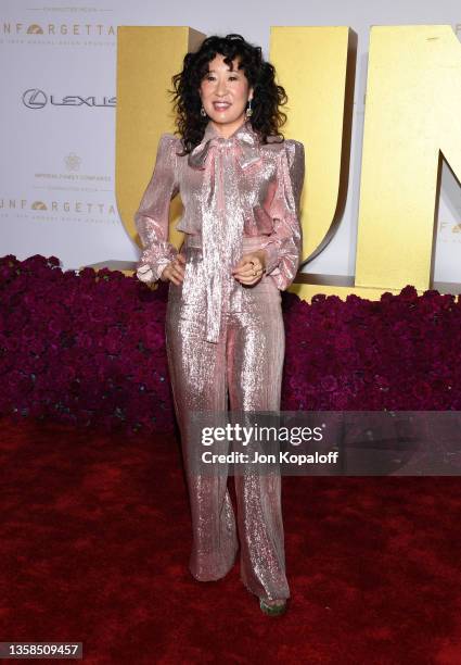 Sandra Oh attends the 19th Annual Unforgettable Gala at The Beverly Hilton on December 11, 2021 in Beverly Hills, California.