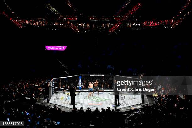 An overhead view of the Octagon during the welterweight bout between Santiago Ponzinibbio of Argentina and Geoff Neal during the UFC 269 on December...