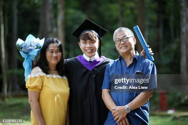 graduation - uncle stock pictures, royalty-free photos & images