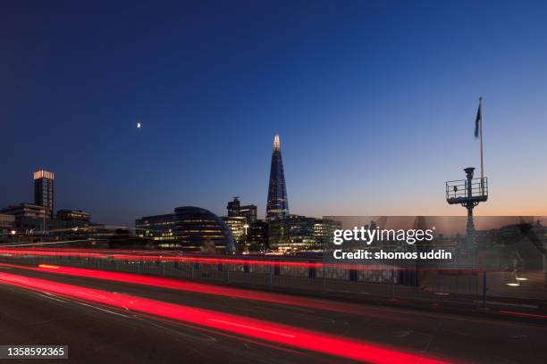long exposure cityscape of london skyline at dusk - views of london from the shard tower imagens e fotografias de stock