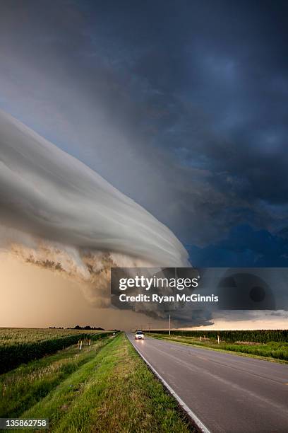 arcus cloud - kearney-nebraska photos et images de collection