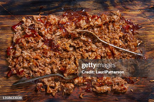 Shredding Pulled Pork Shredding Pulled Pork