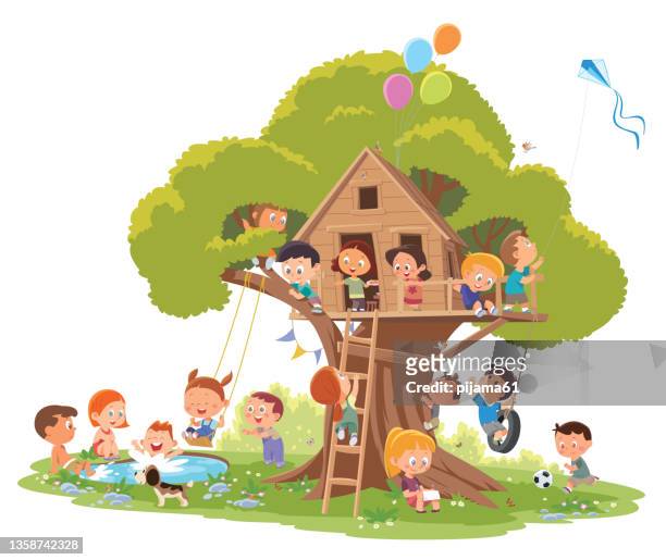 ilustraciones, imágenes clip art, dibujos animados e iconos de stock de niños y niñas jugando en la casa del árbol - columpiarse