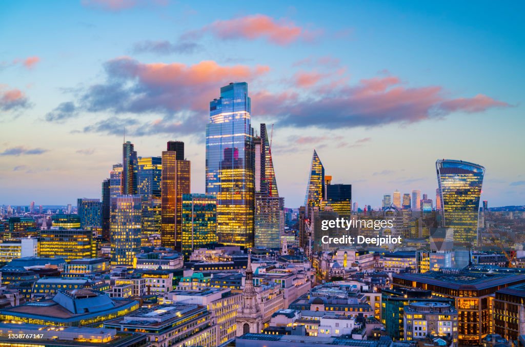 Distrito comercial da cidade de Londres em Sunset, Londres, Reino Unido
