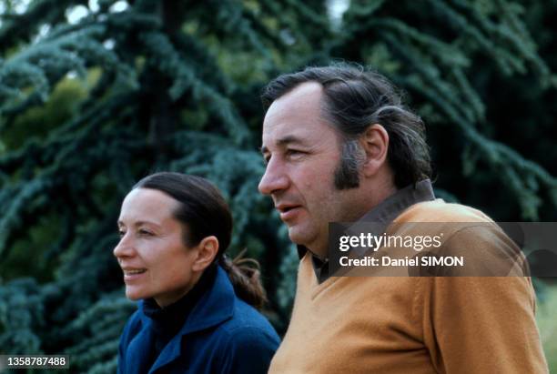 Monique Chaumette et Philippe Noiret à Marly-Le-Roy, le 5 mai 1974.