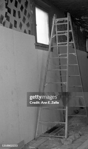 Ladder Rung Damage Rung Ladder Photos and Premium High Res Pictures - Getty Images
