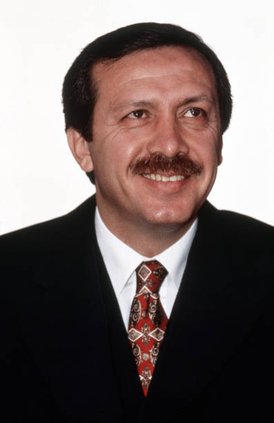 tayip-erdogan-maire-distanbul-en-octobre-1995.jpg