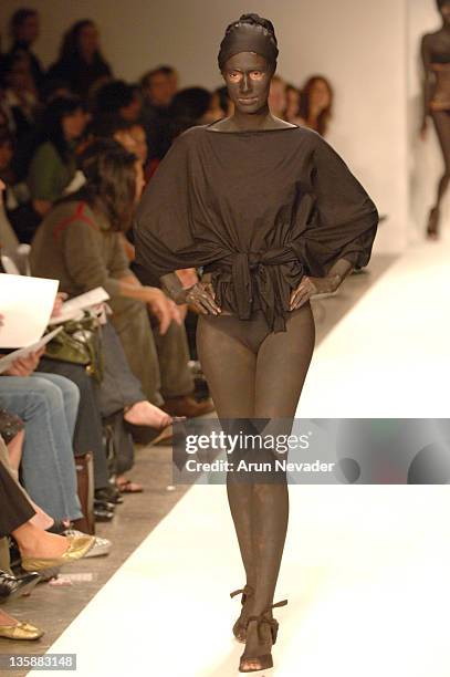 Model wearing Juan Carlos Obando Spring 2006 during Mercedes-Benz Spring 2006 L.A. Fashion Week at Smashbox Studios - Juan Carlos Obando - Runway at...