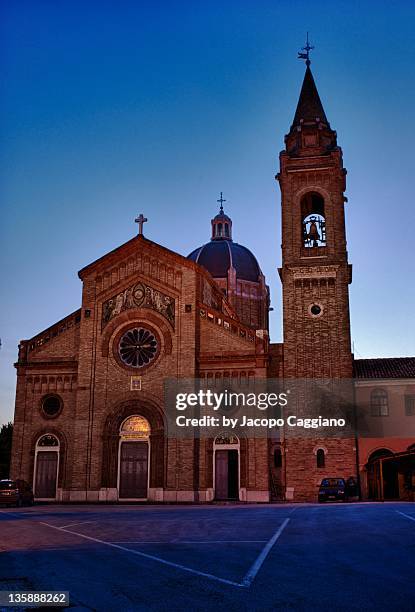 treia's sanctuary at sundown - jacopo caggiano stock-fotos und bilder