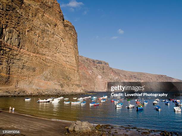 boats in water at valle gran rey - gomera bildbanksfoton och bilder