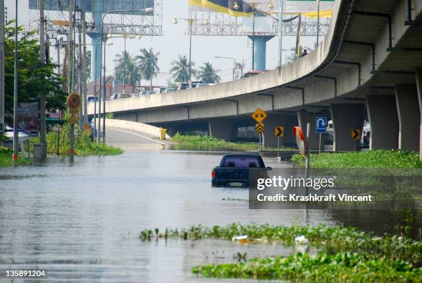 flood in thailand - flood stockfoto's en -beelden