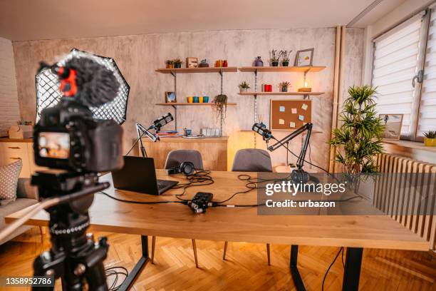 podcast studio and camera recording it - live broadcast studio stock pictures, royalty-free photos & images