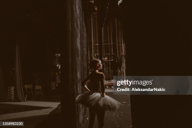 backstage moments - ballerina stock pictures, royalty-free photos & images