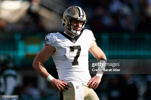 Taysom Hill of the New Orleans Saints looks on during the game against the New York Jets at MetLife Stadium on December 12, 2021 in East Rutherford,...