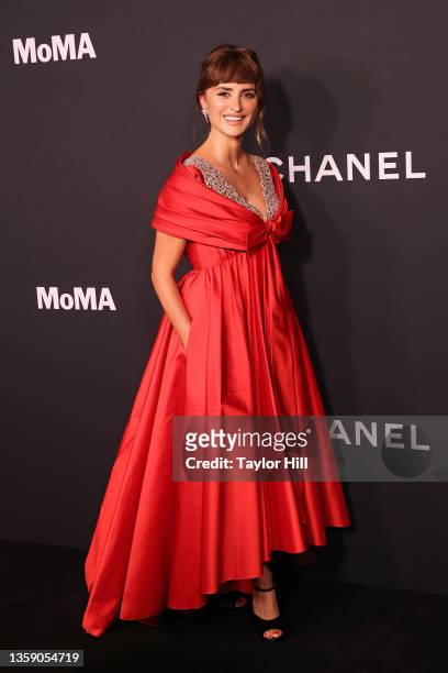 Penelope Cruz, wearing Chanel, attends the 2021 MoMA Film Benefit presented by Chanel at The Museum of Modern Art on December 14, 2021 in New York...