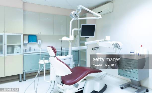 empty dental examination room - operating room background stock pictures, royalty-free photos & images