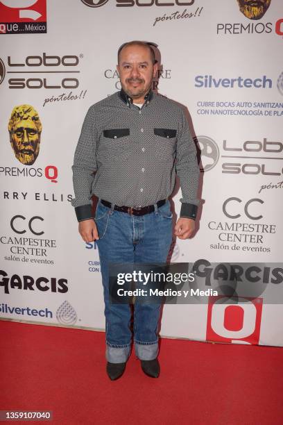 Edson Zúñiga poses for photos on the red carpet during the Q Awards by Q magazine at Teatro Centenario Coyoacan on December 14, 2021 in Mexico City,...