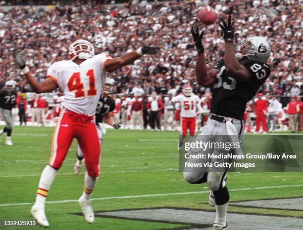 69 Oakland Raiders Rickey Dudley Photos & High Res Pictures Getty Images