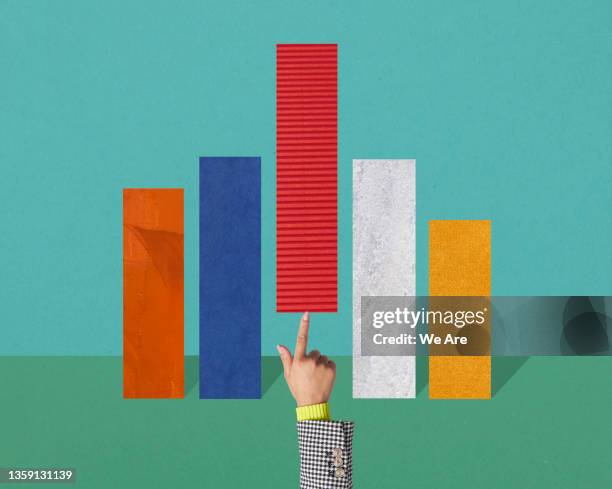 collage of business woman pushing up heigh of column on bar graph - financial growth stock-fotos und bilder