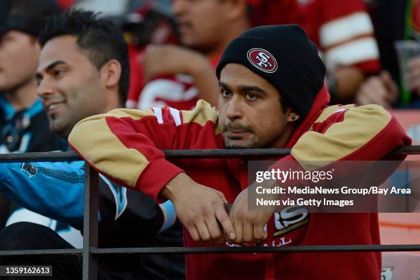 Sad Razorback Fan 237 Sad Nfl Fan Stock Photos, High-Res Pictures, and Images - Getty Images