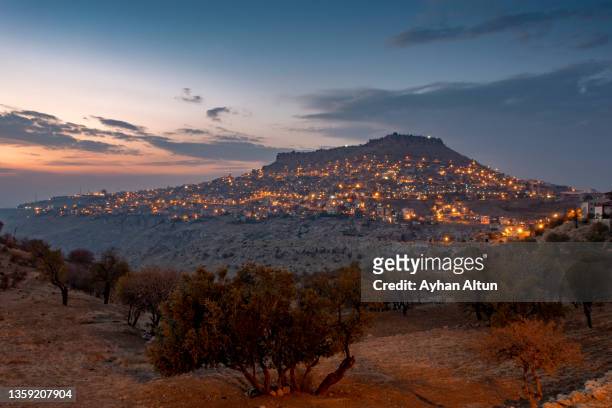 the old city of mardin at night in southeastern anatolia of turkey - mardin stock pictures, royalty-free photos & images