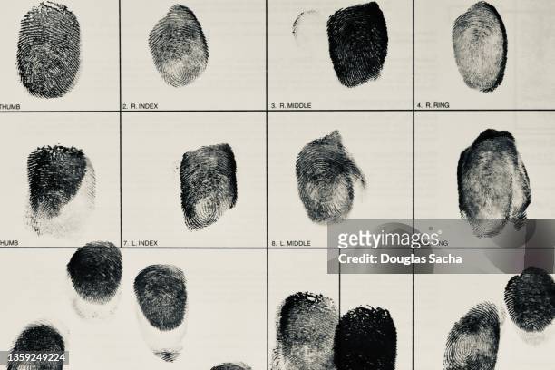 fingerprint card for law enforcement identification - crime fotografías e imágenes de stock
