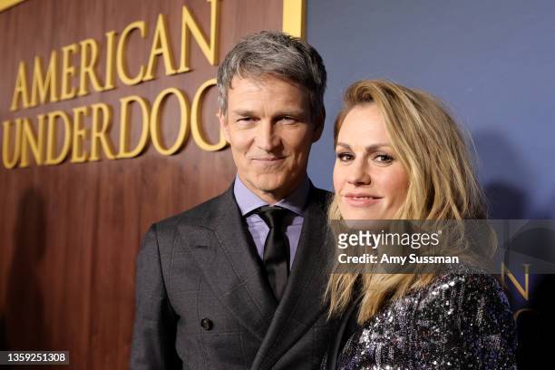 Stephen Moyer and Anna Paquin attend the Los Angeles premiere of Lionsgate's "American Underdog" at TCL Chinese Theatre on December 15, 2021 in...