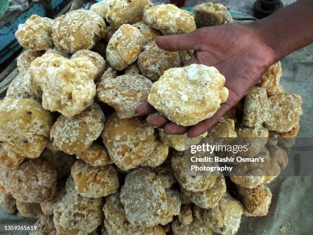 mithi - people around streets - jaggery stock pictures, royalty-free photos & images