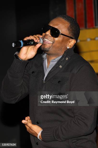 Singer Carl Thomas performs during "The Experience With Carl Thomas" at the DuSable Museum in Chicago, Illinois on DECEMBER 06, 2011.
