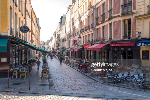 rue satory. the restaurant and bar section of versailles, france - yvelines stock pictures, royalty-free photos & images