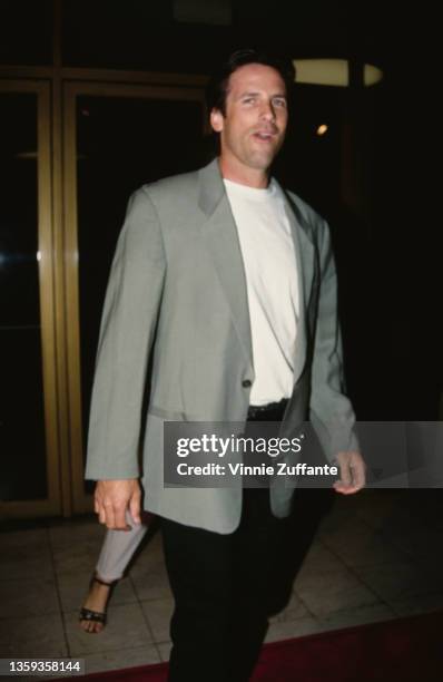 Canadian actor Hart Bochner attends the Westwood premiere of 'Rudy', held at the Mann National Theatre in Los Angeles, California, 28th September...