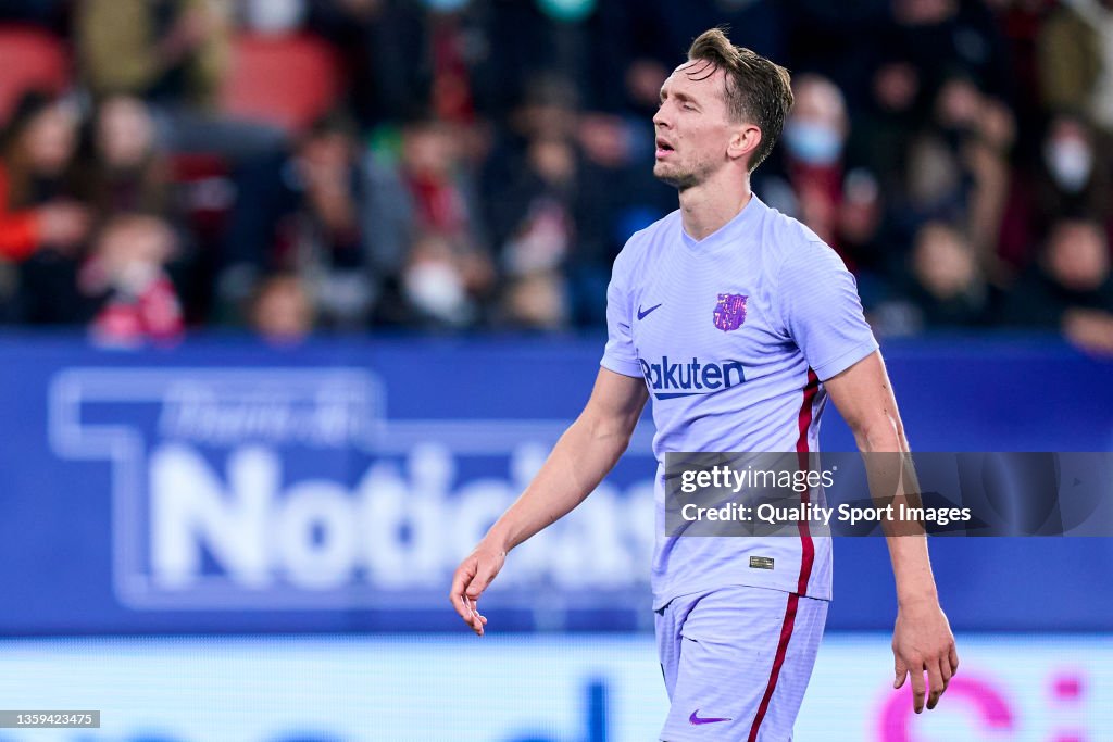 CA Osasuna v FC Barcelona - La Liga Santander