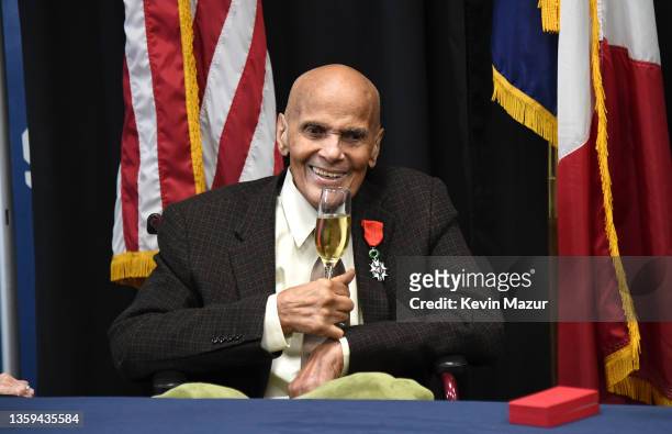 Harry Belafonte receives the National Order of the Legion of Honour, the highest award bestowed by the French government, from Ambassador of France...