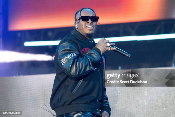 Earthy Looking Rapper 40 Blxst Rapper Stock Photos, High-Res Pictures, and Images - Getty Images
