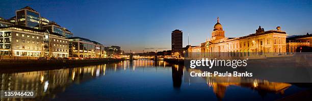 waterfront and reflection - dublin city skyline ストックフォトと画像