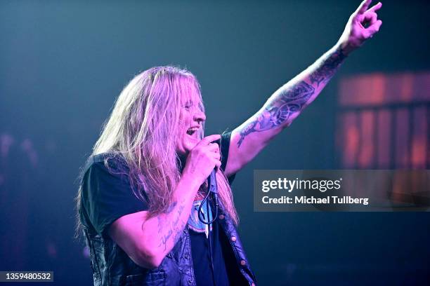 Sebastisn Bach Rocker 2,388 Sebastian Bach Photos Stock Photos, High-Res Pictures, and Images ...