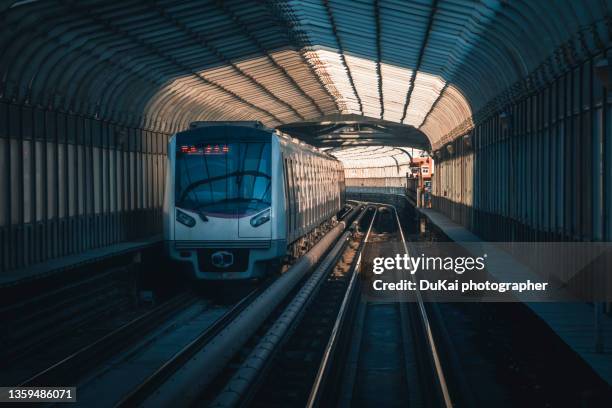 beijing subway acceleration - monorotaia foto e immagini stock
