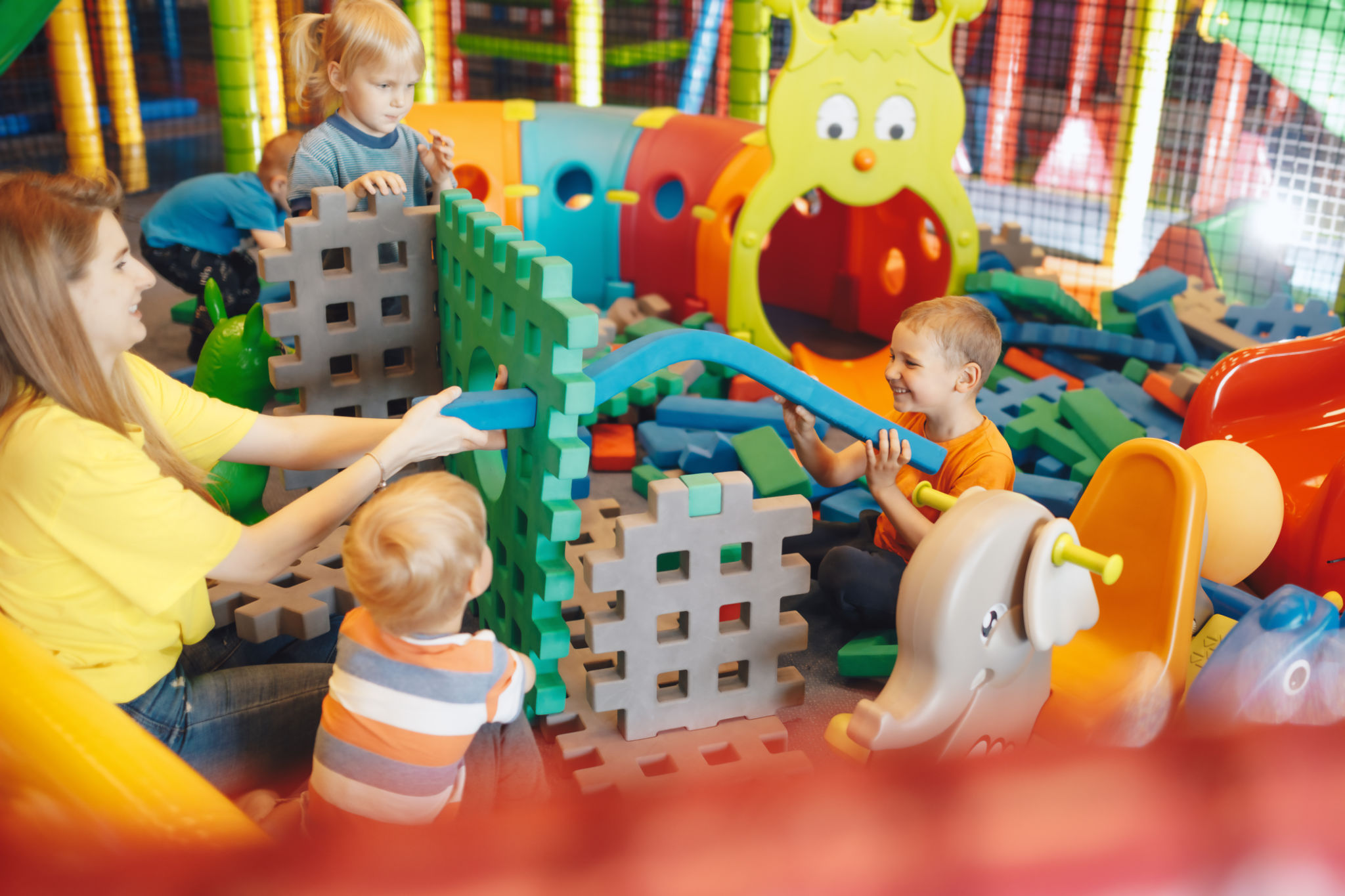shopping mall play area