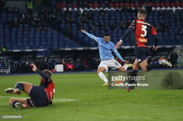 Pedro of Lazio scores his side's opening goal during the Serie A match between SS Lazio and Genoa CFC at Stadio Olimpico on December 17, 2021 in...