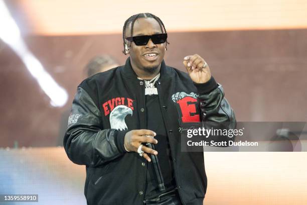 Earthy Looking Rapper 40 Blxst Rapper Stock Photos, High-Res Pictures, and Images - Getty Images