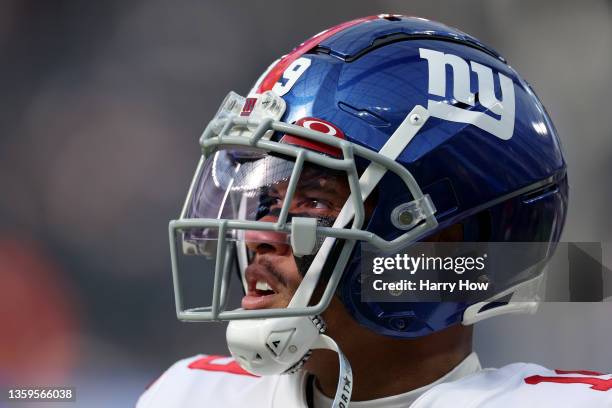 Kenny Golladay of the New York Giants during warm up before the game against the Los Angeles Chargers at SoFi Stadium on December 12, 2021 in...