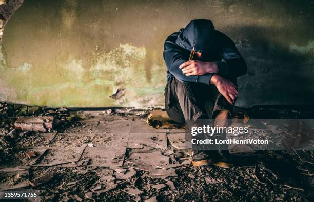 dependence on heroin - crack cocaine stock pictures, royalty-free photos & images