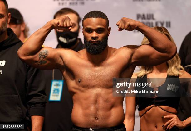 Tyron Tyron Woodley Posed Photos and Premium High Res Pictures - Getty Images